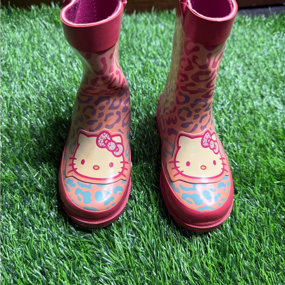 Hello Kitty Pink  Rain Boots Kids size 7/8